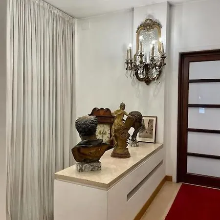 Quirinale Two Bedroom House Apartment